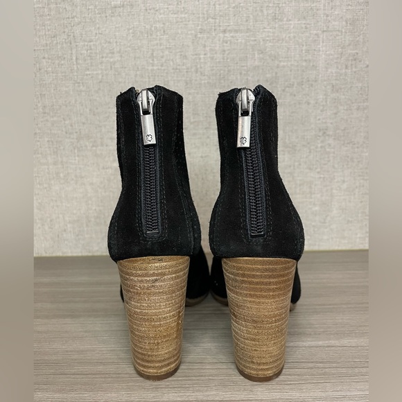 Lucky Brand Lamia Black Suede Ankle Boot Peep Toe Size 6.5 - Picture 2 of 7
